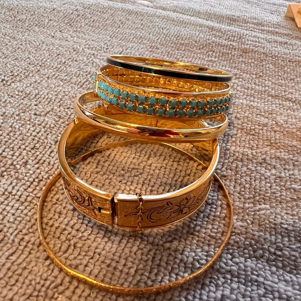 Elegant Gold and Turquoise Bangle Set
